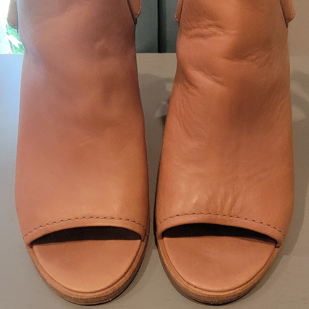 Women’s Frye Slingback Tan Leather Shoes 7.5 M Block Heel